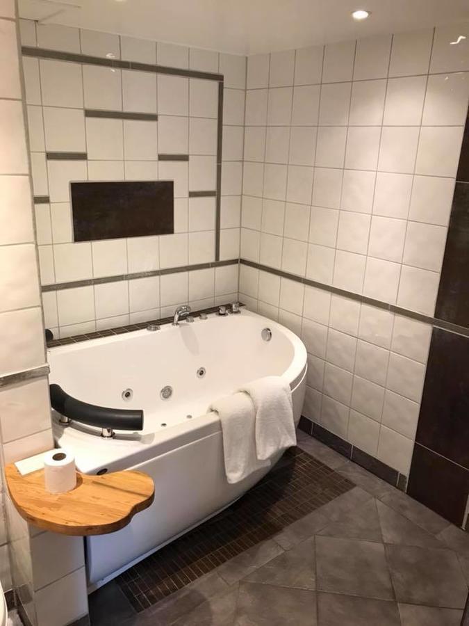 Kisa Waerdshus & Hotell Exterior foto